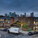 2-Bed Flat In Canary Wharf Great Location